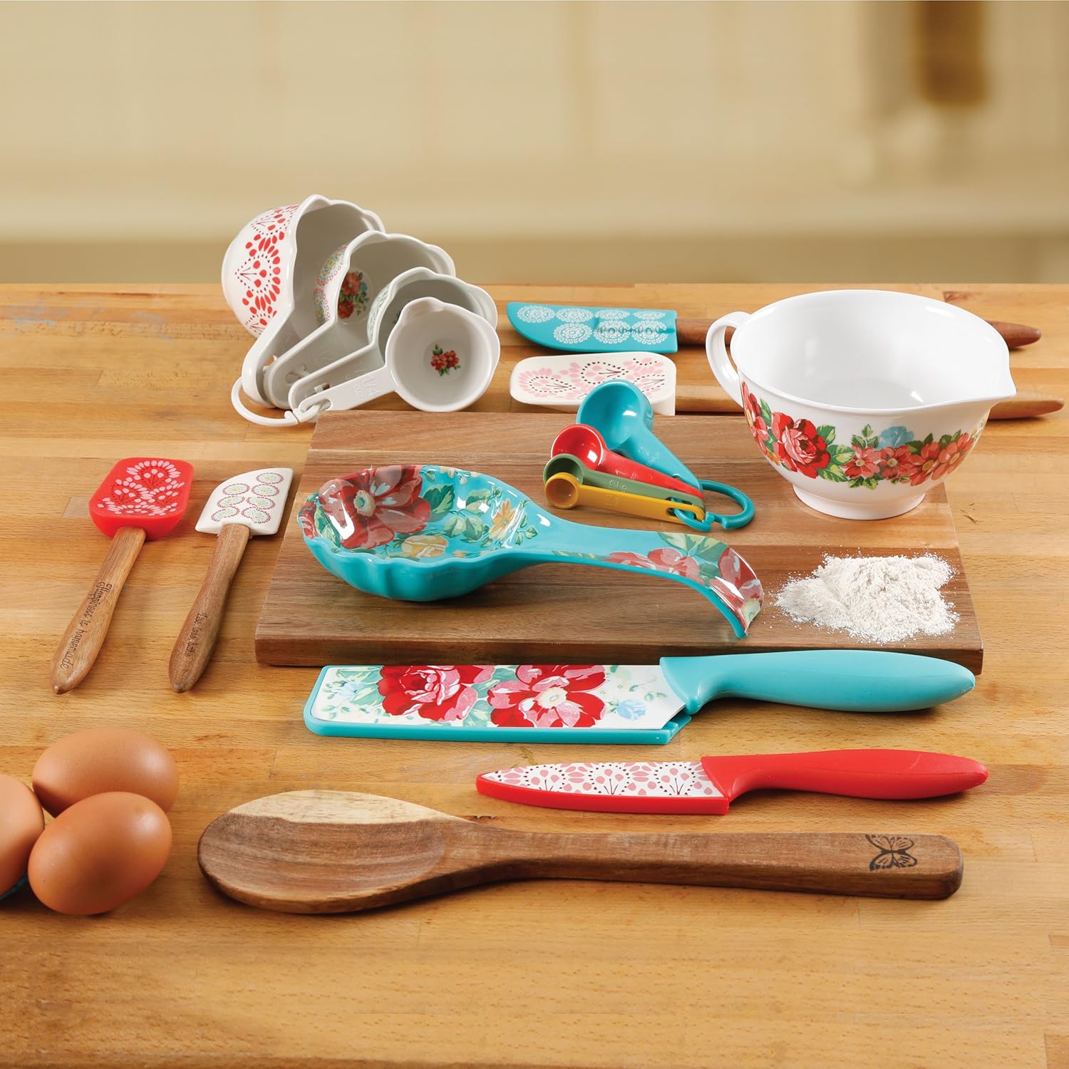 The Pioneer Woman 20 Piece Kitchen Gadget Utensil Set (Vintage Floral) The Pioneer Woman 20 Piece Kitchen Gadget Utensil Set (Vintage Floral)